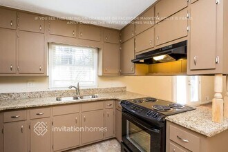 1908 Englewood Way SW in Snellville, GA - Foto de edificio - Building Photo