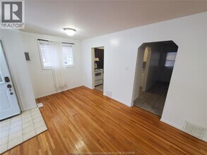 1317 Rankin Ave in Windsor, ON - Building Photo - Building Photo