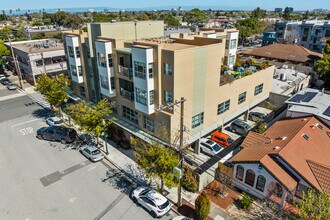 Nazareth Terrace in San Mateo, CA - Building Photo - Building Photo
