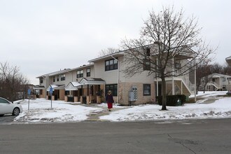 Manor Sites in Cohoes, NY - Foto de edificio - Building Photo