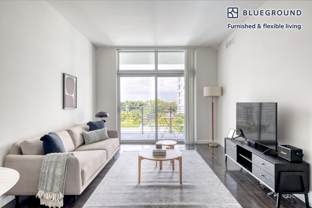 410 SE 16th Ct-Unit -FL4-ID6 in Fort Lauderdale, FL - Building Photo