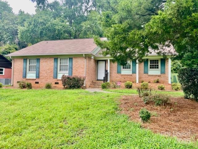1939 Edgewater Dr in Charlotte, NC - Building Photo