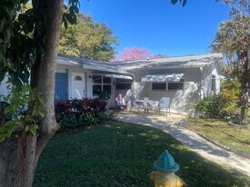 3123 SW Natura Ave in Deerfield Beach, FL - Building Photo