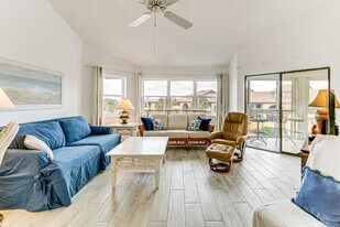 1745 Gulf Blvd in Englewood, FL - Building Photo