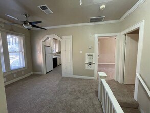 106-A W 38th St in Austin, TX - Building Photo - Building Photo