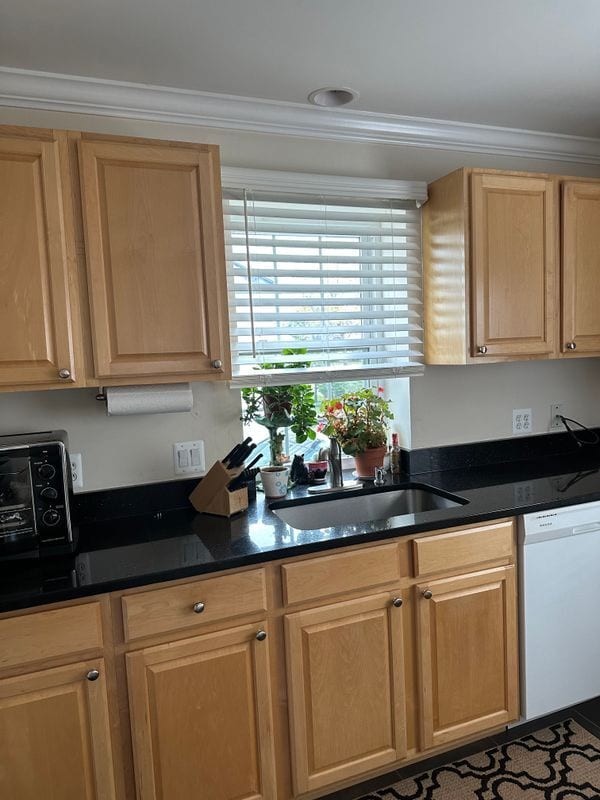 14040 Labelle St in Oak Park, MI - Foto de edificio - Building Photo