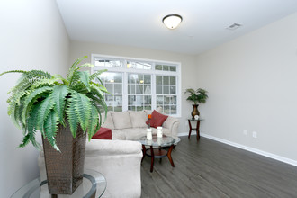 Brookside Court At Rahway in Rahway, NJ - Building Photo - Interior Photo