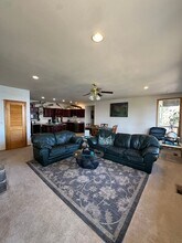 7371 Ridgeview Dr in Chelan, WA - Building Photo - Building Photo