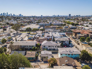 1127 N Westmoreland Ave in Los Angeles, CA - Building Photo - Other