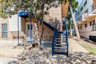 1404 Norwalk Ln in Austin, TX - Building Photo - Building Photo