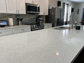 9856 8th Ave in Orlando, FL - Building Photo - Building Photo