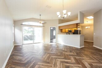 1148 Brookwood Bluff Rd E in Jacksonville, FL - Building Photo - Building Photo