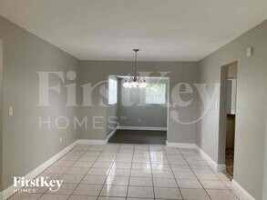 2930 NW 184th St in Miami Gardens, FL - Building Photo - Building Photo
