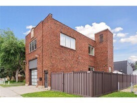 1290 Snelling Ave N in St. Paul, MN - Building Photo