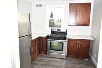 4515 Hilltop Dr in San Diego, CA - Building Photo - Building Photo