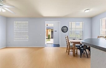 6017 Westgate Dr, Unit 913 in Orlando, FL - Building Photo - Building Photo