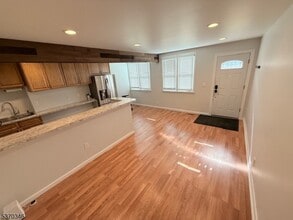 131 Baker St in Dover, NJ - Building Photo - Building Photo