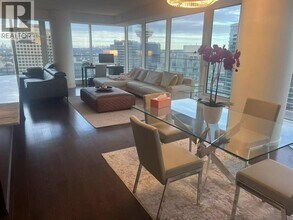 1011 W Cordova St in Vancouver, BC - Building Photo - Building Photo