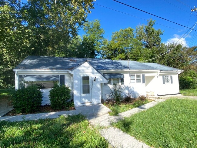 3001 Henderson Ave NW in Cleveland, TN - Building Photo - Building Photo