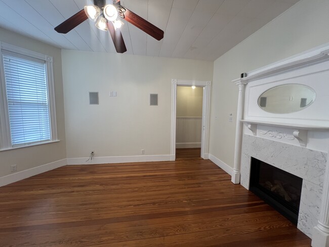 property at 253 Washington St