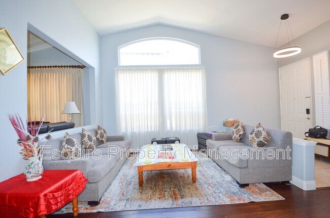 1813 Santo Domingo in Camarillo, CA - Building Photo - Building Photo