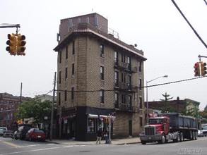 106-38 150th St in Jamaica, NY - Building Photo - Building Photo