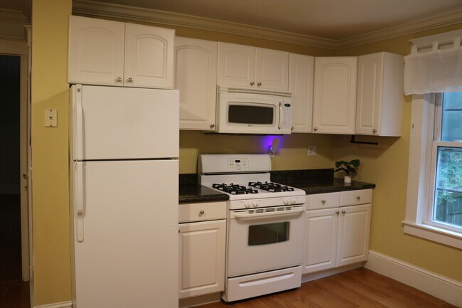 55 Stow St, Unit 2