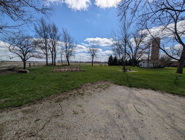 13200 Co Rd 20 in Middlebury, IN - Building Photo - Building Photo