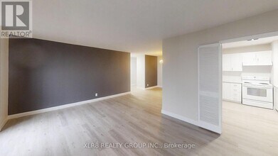 2951 Riverside Dr. in Ottawa, ON - Building Photo - Building Photo