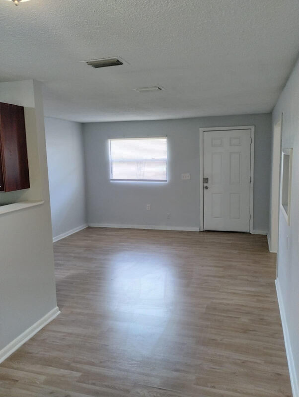 893 Westgate Dr in Jacksonville, FL - Building Photo - Building Photo