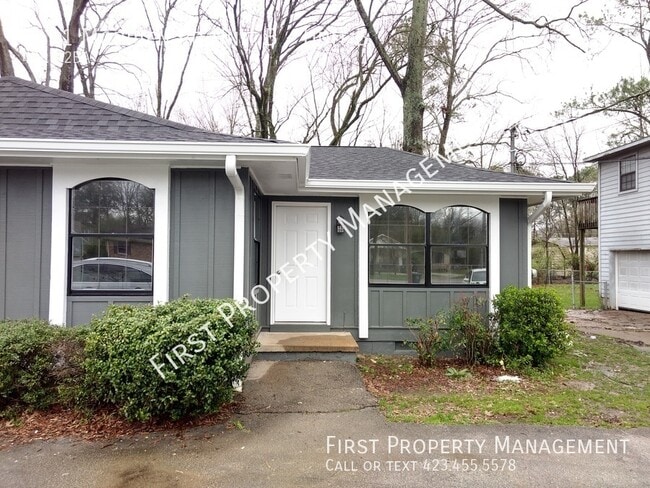 1111 McBrien Rd in East Ridge, TN - Building Photo - Building Photo