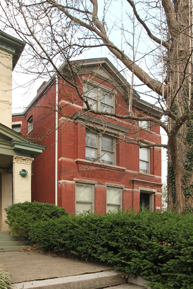 1358 S 2nd St in Louisville, KY - Foto de edificio - Building Photo