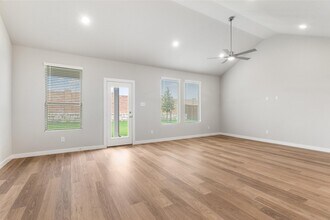 2010 Sandpiper Wy in Princeton, TX - Foto de edificio - Building Photo