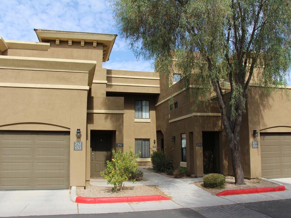 295 N Rural Rd, Unit Unit 153 in Chandler, AZ - Building Photo
