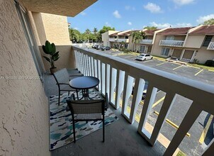 17170 SW 94th Ave in Palmetto Bay, FL - Building Photo - Building Photo