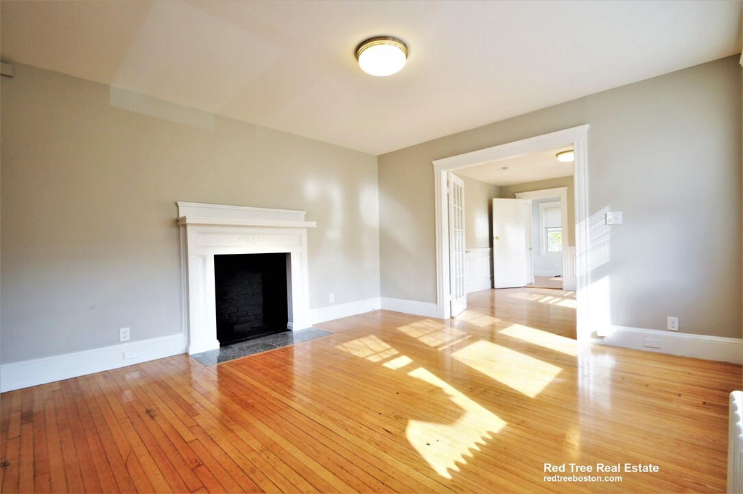 41 Leamington Rd, Unit 1 in Boston, MA - Building Photo