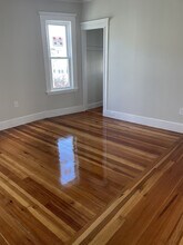 40 Temple St, Unit 1 in Somerville, MA - Building Photo - Building Photo