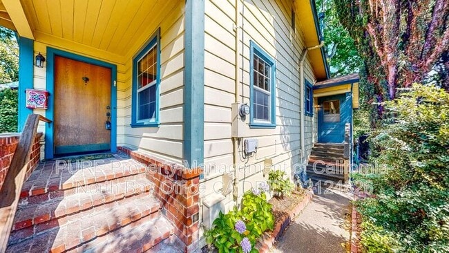7225 Bodega Ave in Sebastopol, CA - Building Photo - Building Photo