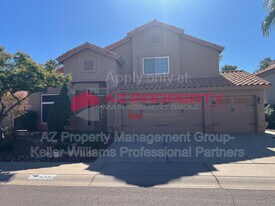 4553 E Desert Cactus St in Phoenix, AZ - Building Photo