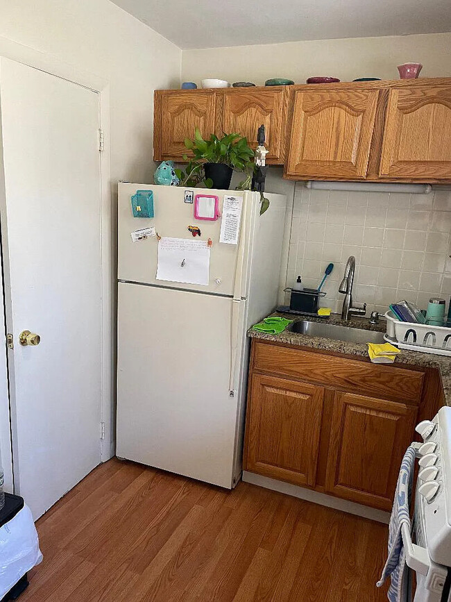 118 Clifton St, Unit 123-3 in Cambridge, MA - Building Photo - Building Photo