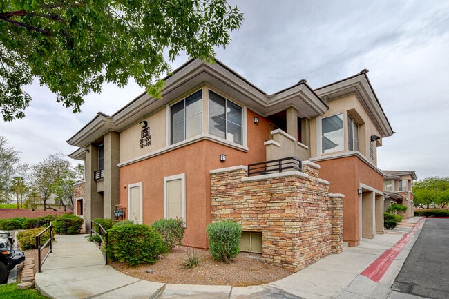 656 Peachy Canyon Cir