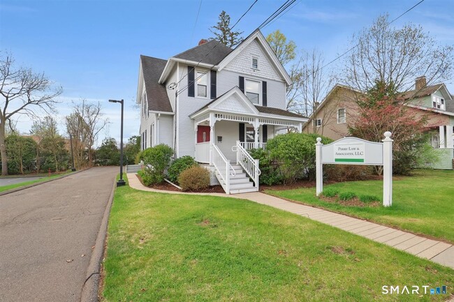 36 School St in Glastonbury, CT - Building Photo - Building Photo
