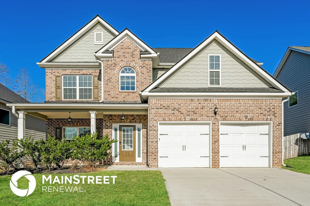 6239 Baltusrol Terrace in Union City, GA - Building Photo