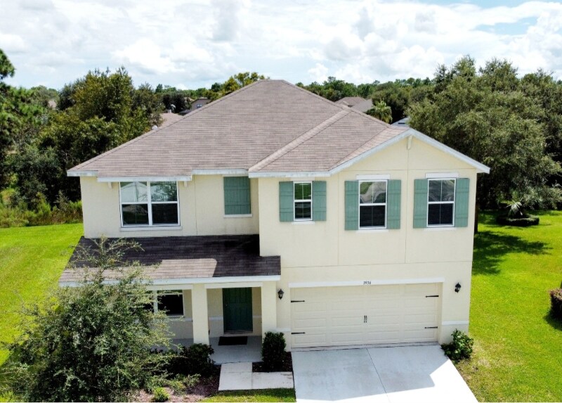 3936 Bramblewood Loop in Spring Hill, FL - Building Photo
