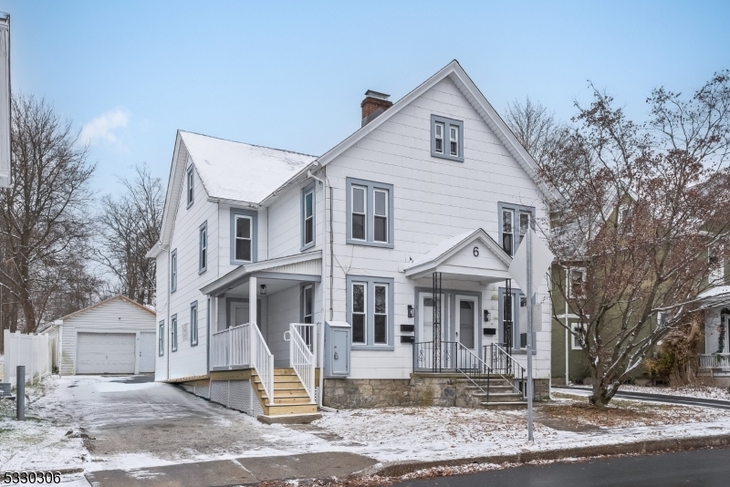 6 Liberty St in Newton, NJ - Building Photo