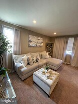 8739 Marsden St in Philadelphia, PA - Building Photo