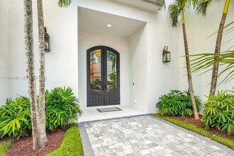 3912 Island Estates Dr in Aventura, FL - Building Photo - Building Photo