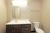 Hotel Maytag Apartments in Newton, IA - Building Photo - Interior Photo