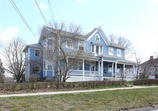 5 Hayward Ave in Colchester, CT - Building Photo - Building Photo