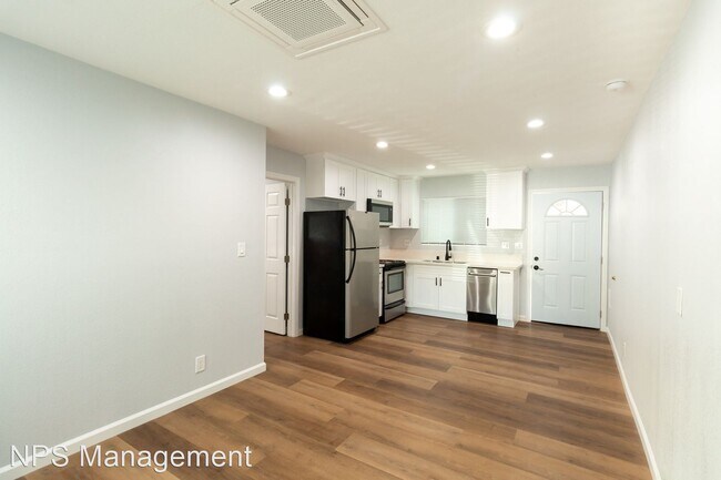 4786 E Malta St in Long Beach, CA - Building Photo - Building Photo